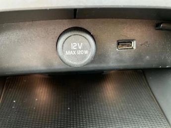 Volvo Xc40 2.0 B4P R DESIGN Pro 5dr Auto