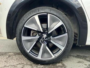 Peugeot 208 100kW GT 50kWh 5dr Auto