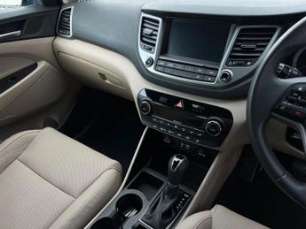 Hyundai Tucson 1.7 CRDi Blue Drive Premium 5dr 2WD DCT