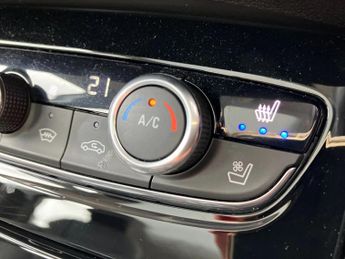 Vauxhall Grandland X 1.2 Turbo Elite Nav Premium 5dr Auto [8 Speed]