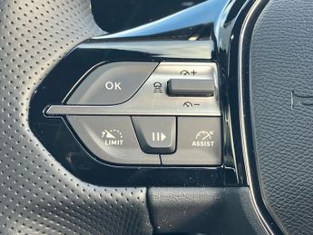 Peugeot 308 1.2 Hybrid 136 GT 5dr e-DSC6