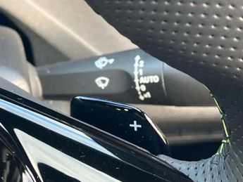 Peugeot 308 1.2 Hybrid 136 GT 5dr e-DSC6