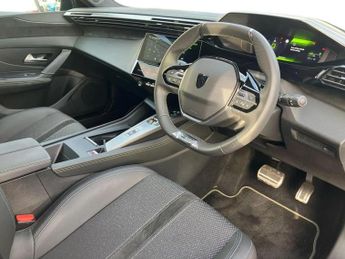 Peugeot 308 1.2 Hybrid 136 GT 5dr e-DSC6