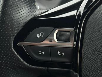 Peugeot 2008 100kW GT Premium 50kWh 5dr Auto