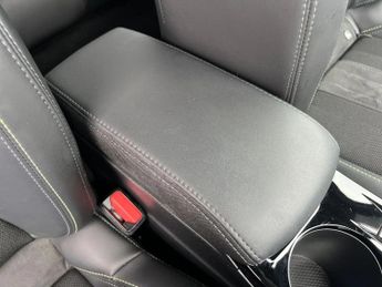 Peugeot 2008 100kW GT Premium 50kWh 5dr Auto
