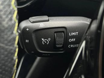 Peugeot 2008 100kW GT Premium 50kWh 5dr Auto