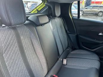 Peugeot 208 100kW E-Style 50kWh 5dr Auto