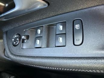 Vauxhall Mokka 100kW Ultimate 50kWh 5dr Auto