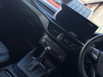 Ford Focus 2022.50 Focus ST-Line Vignale 5 door 1.0L EcoBoost 155PS mHEV FWD 7 Spee