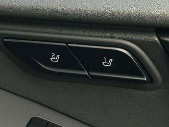 Kia Niro 150kW 4 65kWh 5dr Auto