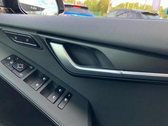 Kia Niro 150kW 4 65kWh 5dr Auto