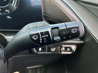 Kia Niro 150kW 4 65kWh 5dr Auto