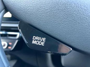 Kia Niro 150kW 4 65kWh 5dr Auto