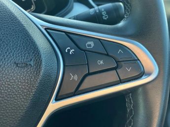 Renault Clio 1.6 E-TECH Hybrid 140 S Edition 5dr Auto