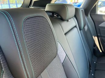 Peugeot 308 1.2 PureTech Allure Premium 5dr EAT8