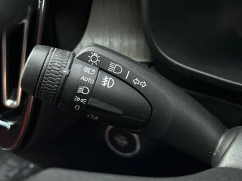 Volvo Xc40 2.0 T4 Inscription Pro 5dr Geartronic