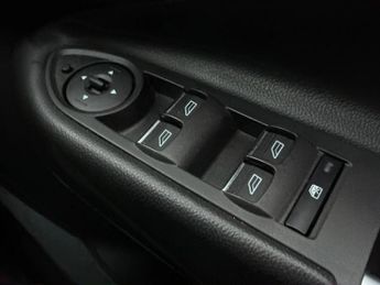 Ford Kuga 2.0 TDCi 180 ST-Line 5dr Auto