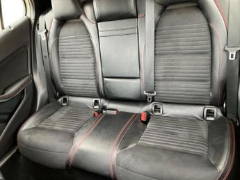 Mercedes-Benz Gla GLA 220 CDI 4Matic AMG Line 5dr Auto [Pre Plus]