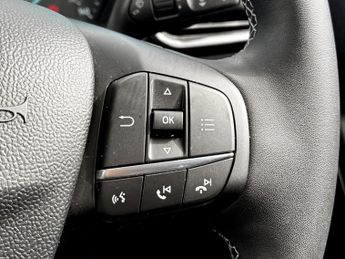 Ford Puma 1.0 EcoBoost Hybrid mHEV Titanium 5dr DCT