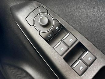 Ford Puma 1.0 EcoBoost Hybrid mHEV Titanium 5dr DCT