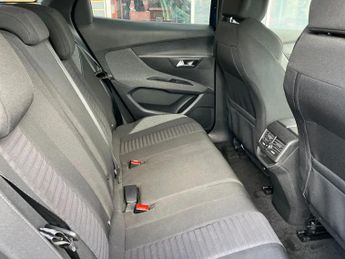 Peugeot 3008 1.2 PureTech Active Premium+ 5dr EAT8