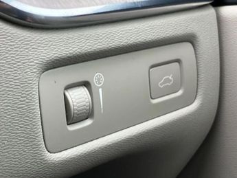 Volvo Xc60 2.0 D5 PowerPulse Inscription Pro 5dr AWD G tronic