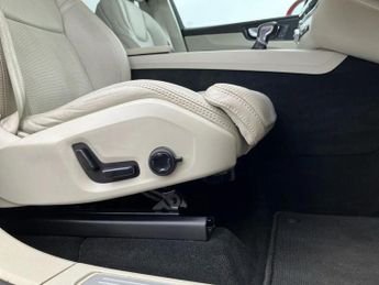 Volvo Xc60 2.0 D5 PowerPulse Inscription Pro 5dr AWD G tronic