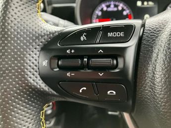 Kia Picanto 1.0 X-Line 5dr Auto