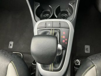 Kia Picanto 1.0 X-Line 5dr Auto