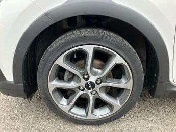 Kia Picanto 1.0 X-Line 5dr Auto