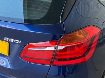 BMW 2 Series 220i SE 5dr DCT