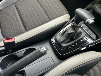 Kia Stonic 1.0T GDi 48V Connect 5dr DCT