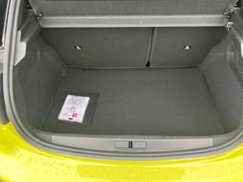 Peugeot 208 1.2 Hybrid 110 GT 5dr e-DSC6