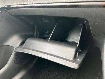 Peugeot 208 1.2 Hybrid 110 GT 5dr e-DSC6