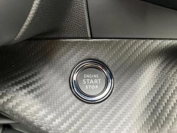 Peugeot 208 1.2 Hybrid 110 GT 5dr e-DSC6