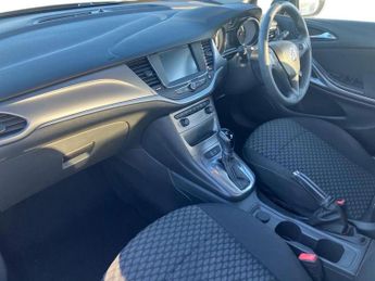 Vauxhall Astra 1.4T 16V 150 Design 5dr Auto