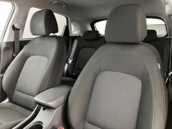 Hyundai Kona 1.6 GDi Hybrid Premium 5dr DCT