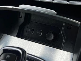 Mg Hs 1.5 T-GDI Exclusive 5dr DCT