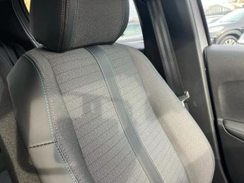 Peugeot 208 1.2 PureTech 100 Allure Premium + 5dr EAT8