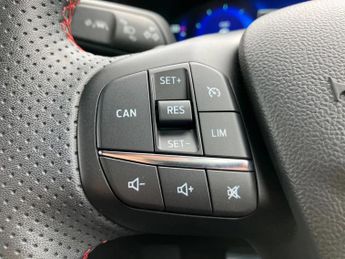 Ford Focus 2022.50 Ford Focus St-line Vignale Mhe