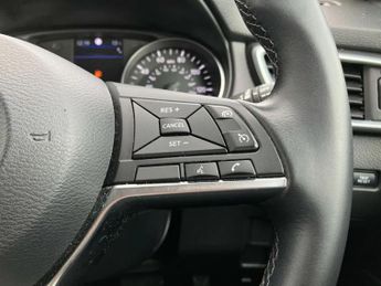 Nissan Qashqai 1.3 DiG-T 160 N-Connecta 5dr DCT