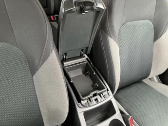 Nissan Qashqai 1.3 DiG-T 160 N-Connecta 5dr DCT