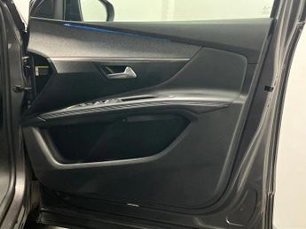 Peugeot 3008 1.2 PureTech Allure Premium 5dr EAT8