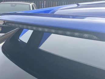 Toyota C-HR 1.8 Hybrid Design 5dr CVT