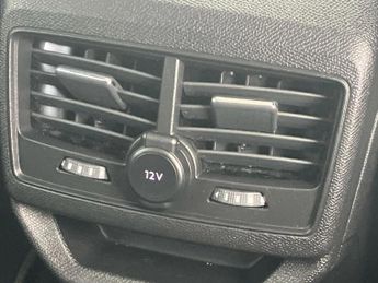 Peugeot 3008 1.6 Hybrid 225 Allure Premium+ 5dr e-EAT8