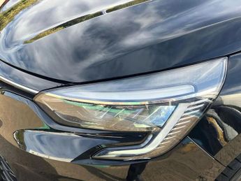 Renault Clio 1.6 E-TECH Hybrid 140 SE Edition 5dr Auto