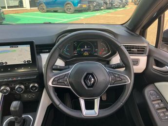 Renault Clio 1.6 E-TECH Hybrid 140 SE Edition 5dr Auto