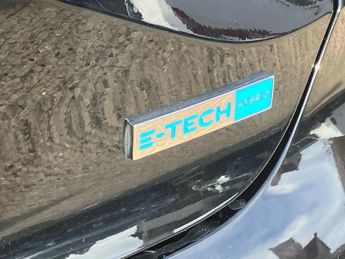 Renault Clio 1.6 E-TECH Hybrid 140 SE Edition 5dr Auto