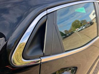 Renault Clio 1.6 E-TECH Hybrid 140 SE Edition 5dr Auto