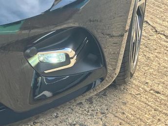 Renault Clio 1.6 E-TECH Hybrid 140 SE Edition 5dr Auto